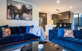 Villa Lusso - Unwind In Luxury And Relax In The Hot Tub